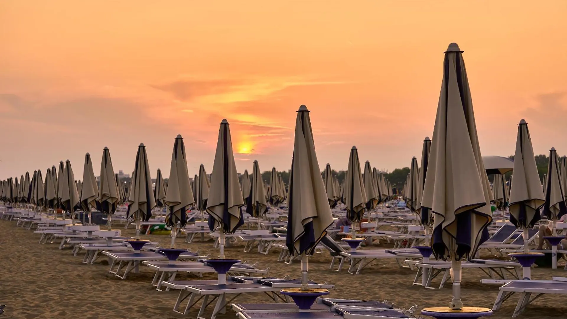 Comfy Flat Near The Beach And Shops In Bibione