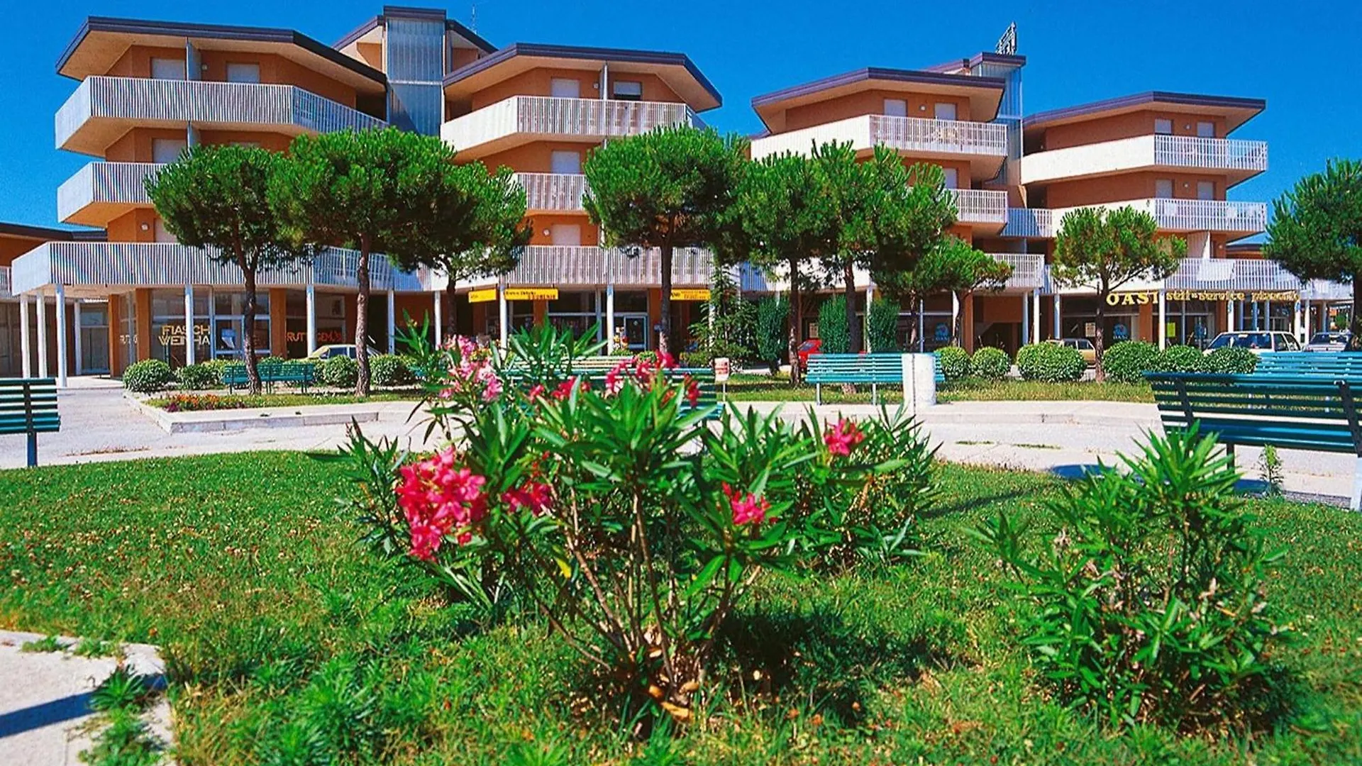 Comfy Flat Near The Beach And Shops In Bibione